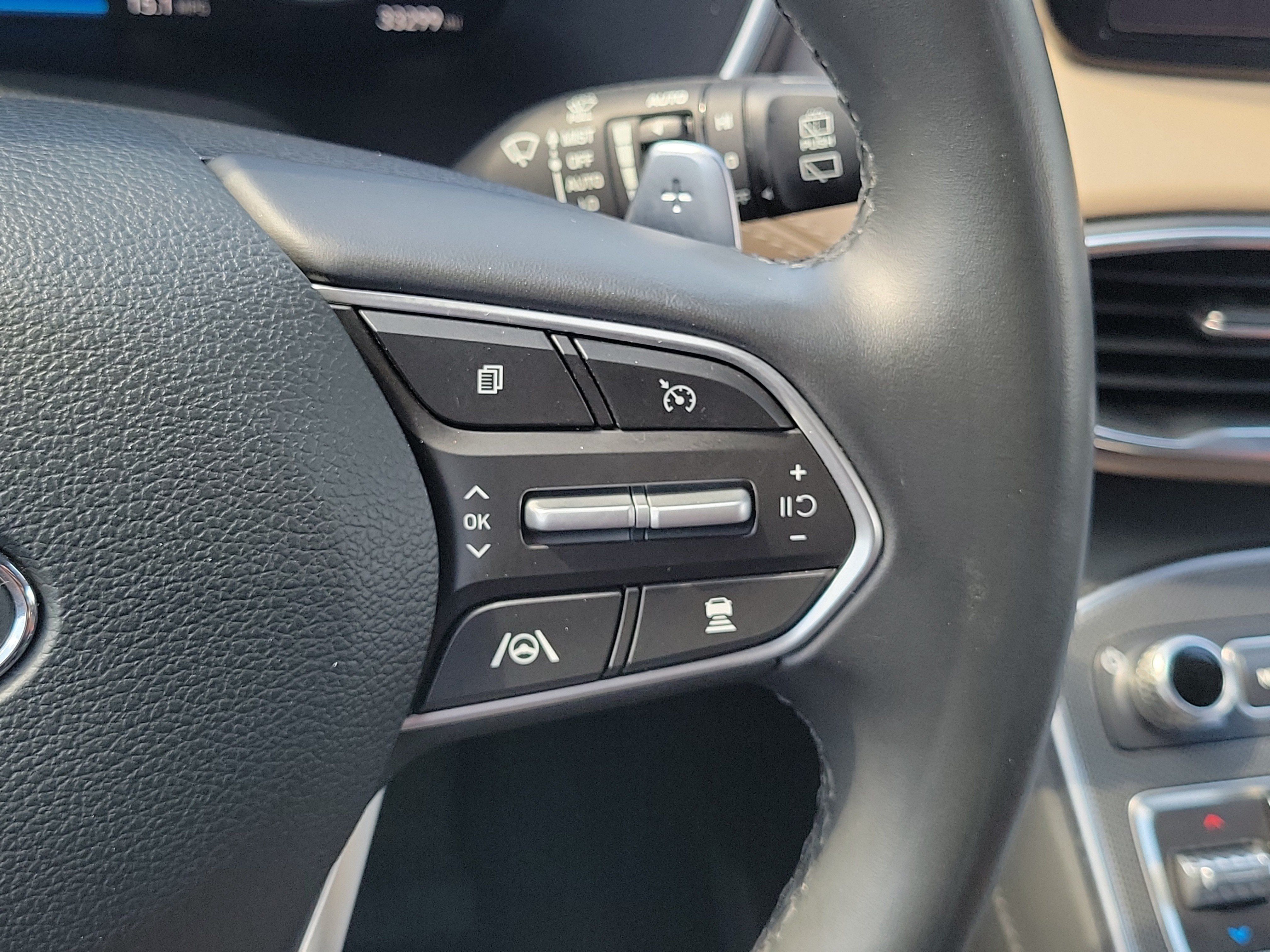 Used 2022 Hyundai Santa Fe Limited FWD image 23