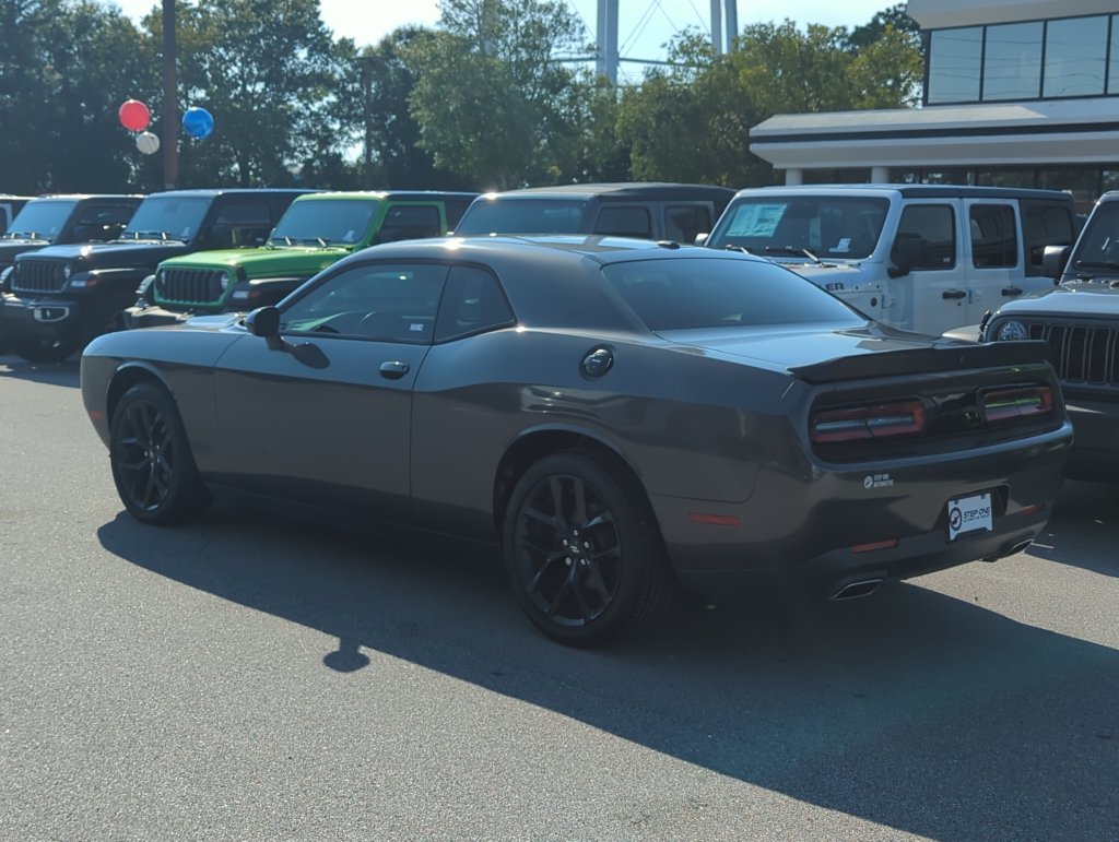 Used 2021 Dodge Challenger SXT w/ Blacktop Package RWD image 4