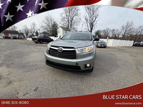 Used 2015 Toyota Highlander XLE image 1