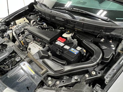 Used 2019 Nissan Rogue SL AWD/4WD image 28