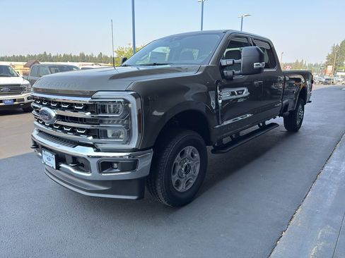 New 2026 Ford F350 XLT w/ XLT Premium Package image 3