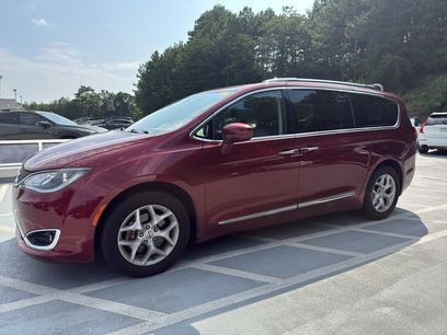 Used 2018 Chrysler Pacifica Touring-L Plus w/ Tire & Wheel Group