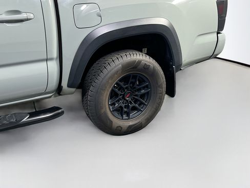 Used 2021 Toyota Tacoma TRD Pro AWD/4WD image 30