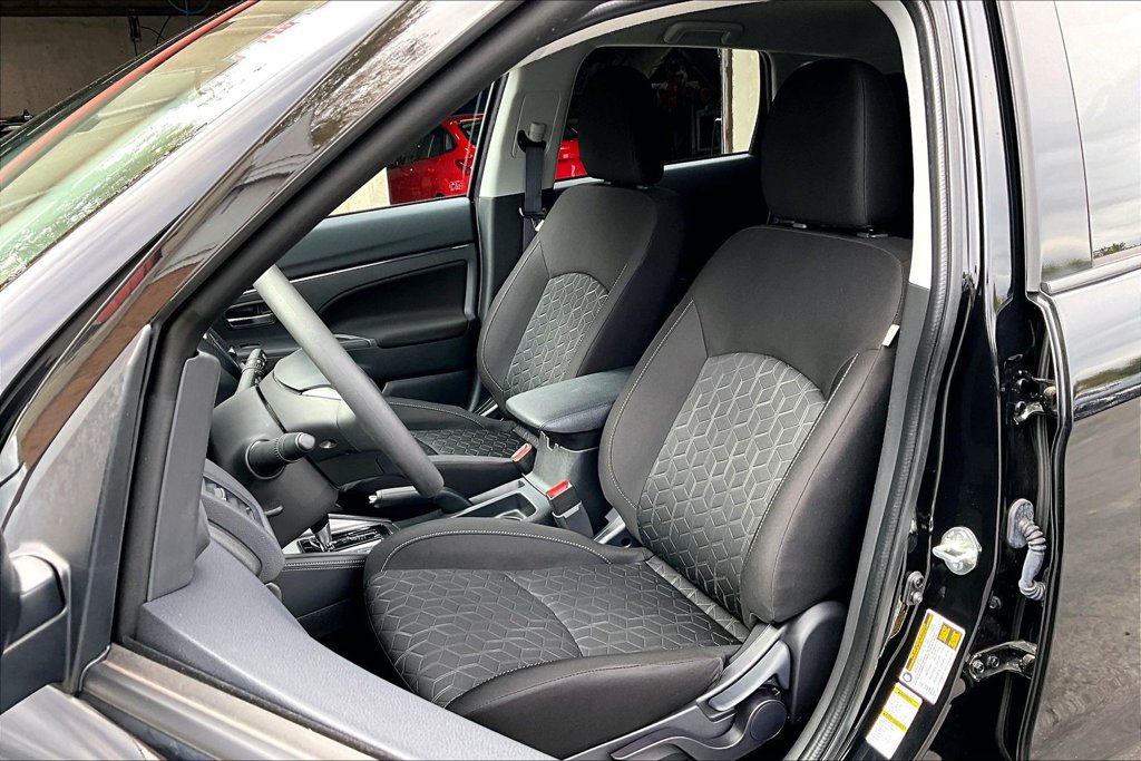 Used 2025 Mitsubishi Outlander Sport ES AWD/4WD image 24