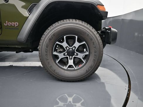 Used 2021 Jeep Wrangler Unlimited Rubicon AWD/4WD image 11