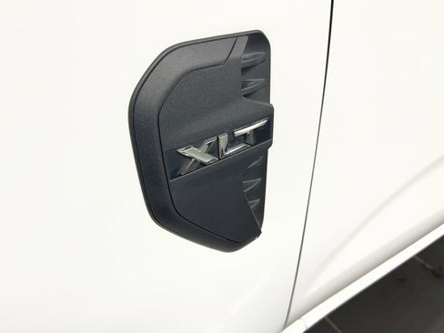 New 2025 Ford Ranger XLT w/ Equipment Group 301A High image 38