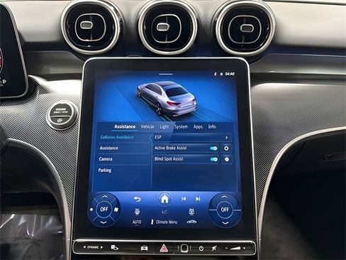 Used 2025 Mercedes-Benz C 300 4MATIC Sedan image 21