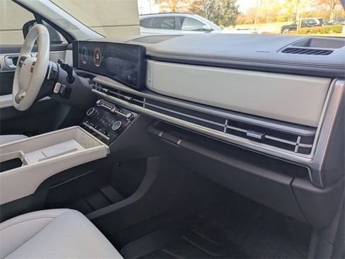 Used 2024 Hyundai Santa Fe SEL image 29
