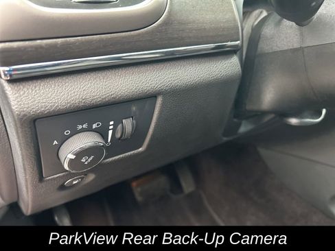 Used 2018 Jeep Grand Cherokee Limited image 18