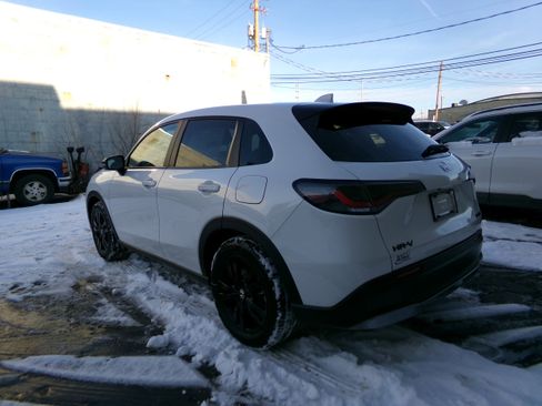 New 2026 Honda HR-V Sport image 4