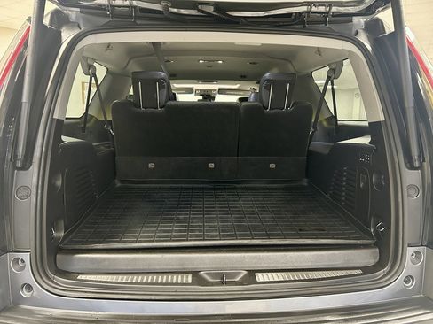 Used 2019 Cadillac Escalade ESV Luxury image 9