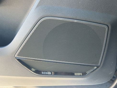 Certified 2025 Audi Q3 2.0T Premium Plus w/ Premium Plus Package image 22