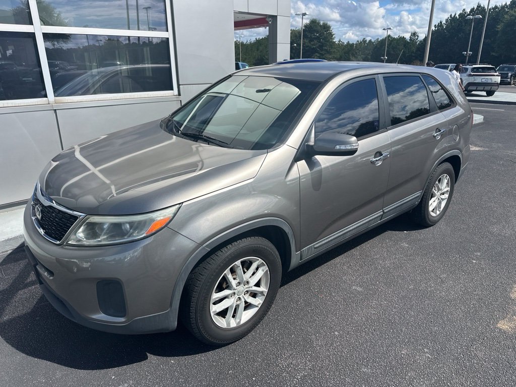 Used 2015 Kia Sorento LX FWD image 2