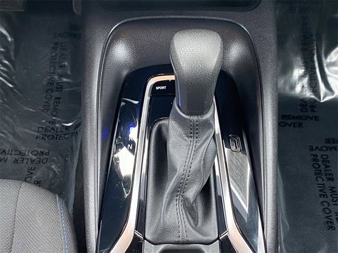Certified 2022 Toyota Corolla SE image 31