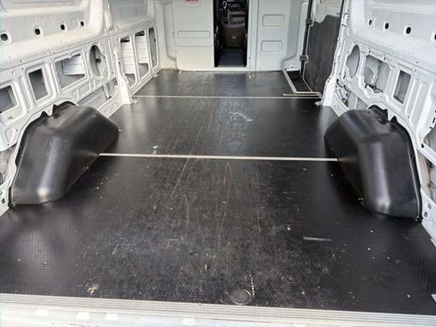 Used 2023 Ford Transit 250 148 High Roof AWD image 21