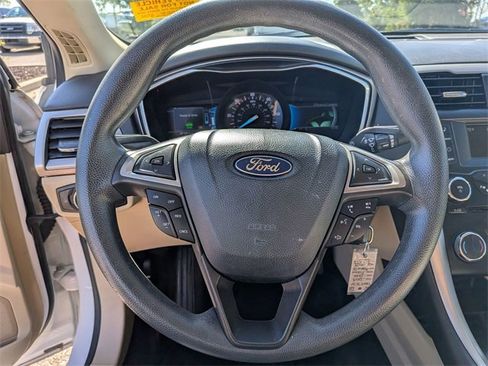 Used 2014 Ford Fusion SE image 14