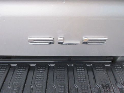 Certified 2019 GMC Sierra 1500 SLE w/ SLE Value Package AWD/4WD image 12