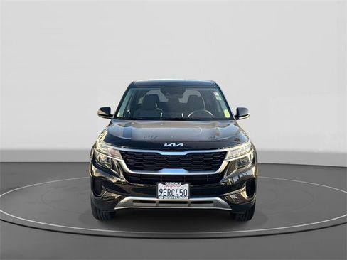 Used 2022 Kia Seltos LX image 2