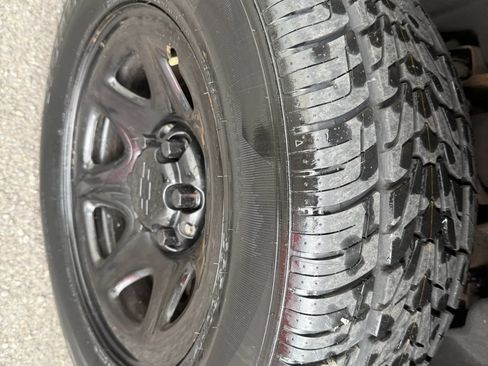 Used 2015 Chevrolet Tahoe 4WD image 34