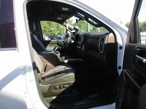 Used 2020 GMC Sierra 3500 Denali w/ Denali Ultimate Package image 23