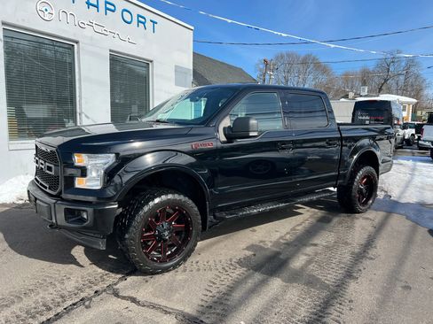 Used 2017 Ford F150 XLT w/ Equipment Group 302A Luxury image 2