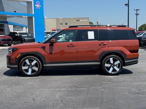 Used 2025 Hyundai Santa Fe Limited image 6