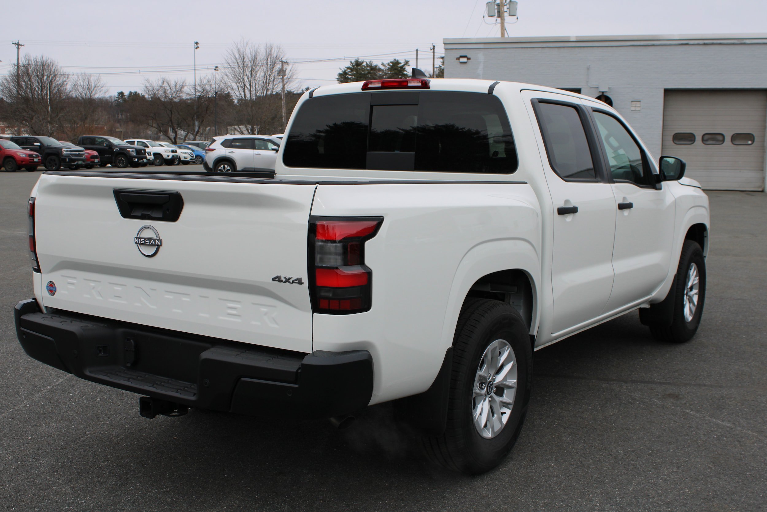 Used 2026 Nissan Frontier S w/ S Utility Package AWD/4WD image 8