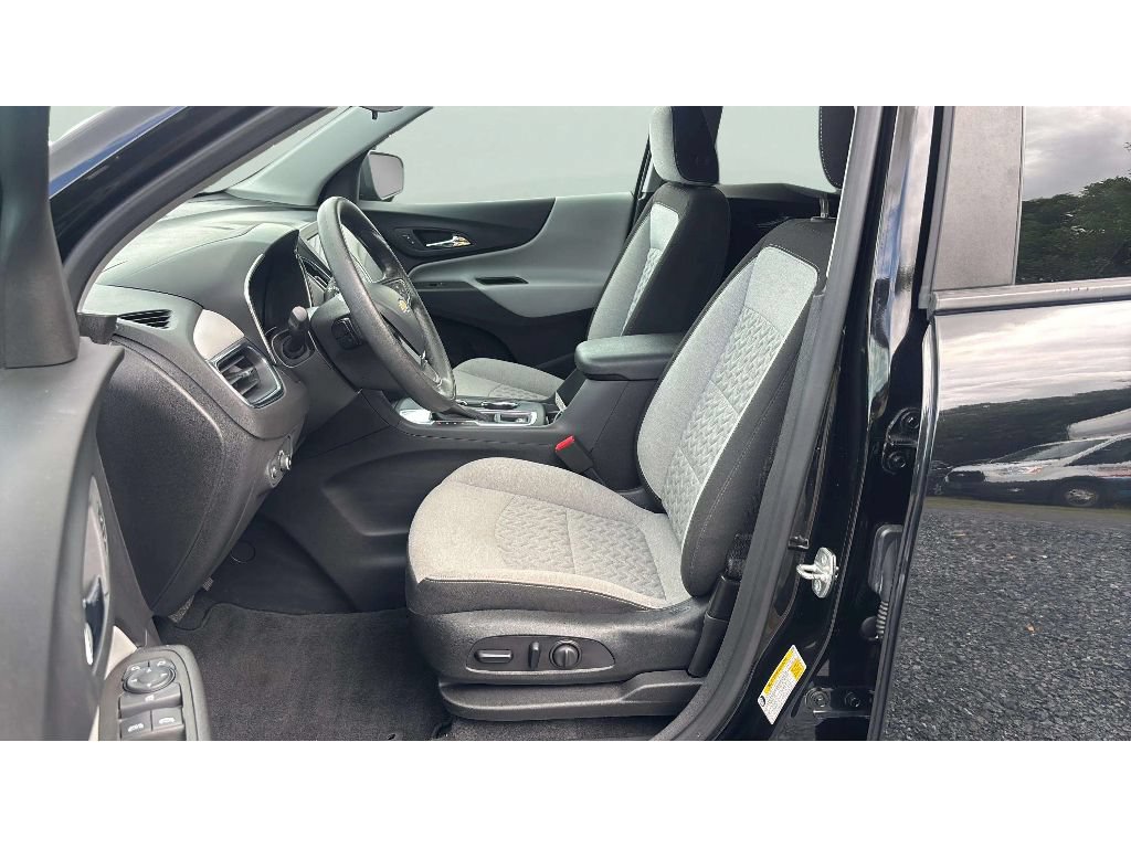 Used 2023 Chevrolet Equinox LS w/ LS Convenience Package FWD image 10