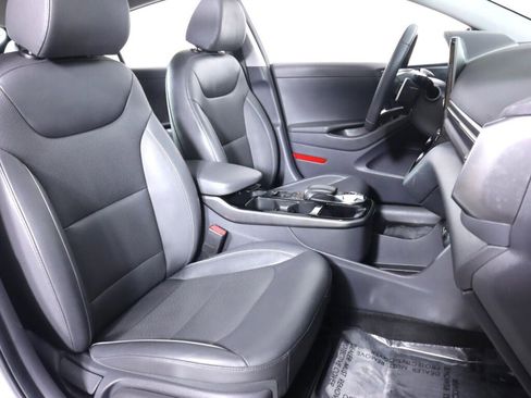 Used 2020 Hyundai Ioniq Limited image 44