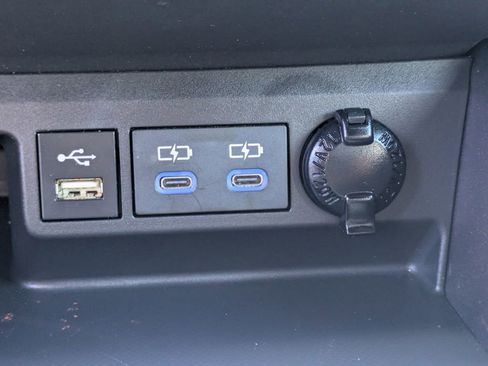 Used 2022 Toyota Highlander XSE image 25