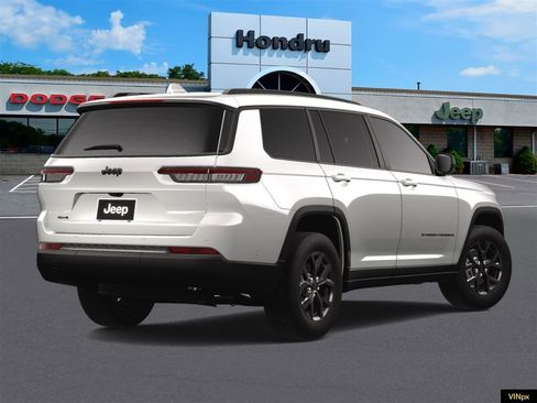 New 2025 Jeep Grand Cherokee L Altitude image 7