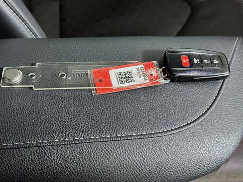 Used 2021 Toyota Camry XSE w/ Navigation Package FWD image 33