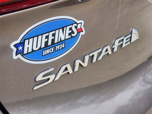 Used 2019 Hyundai Santa Fe Limited image 11