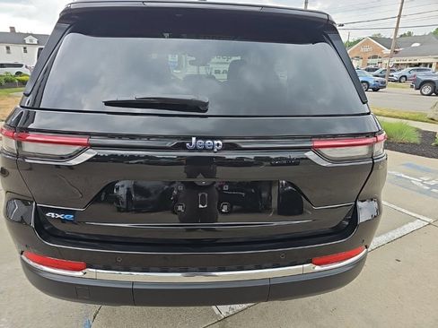 Certified 2023 Jeep Grand Cherokee 4WD 4xe image 12