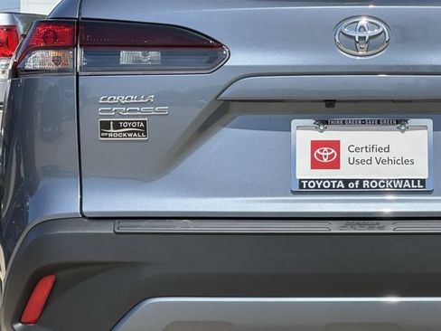 Used 2026 Toyota Corolla Cross LE FWD image 5