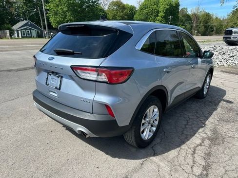 Used 2022 Ford Escape SE w/ Cold Weather Package AWD/4WD image 5
