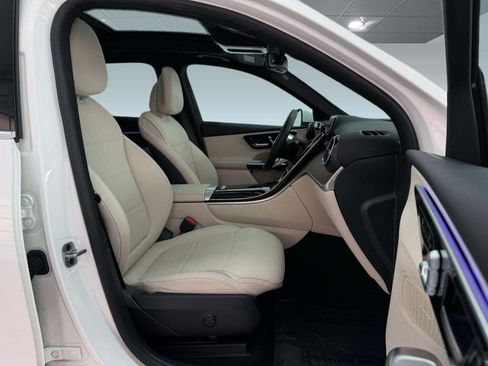 Certified 2026 Mercedes-Benz GLC 300 image 23