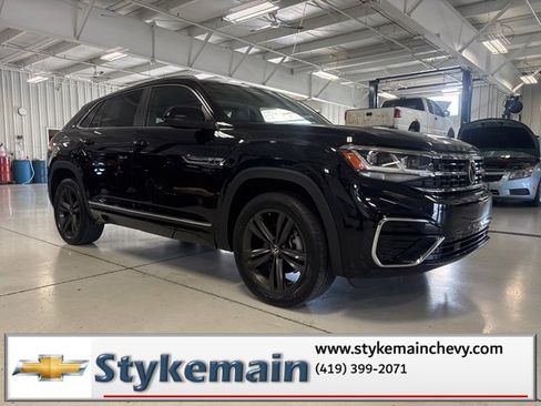 Used 2022 Volkswagen Atlas Cross Sport SEL R-Line image 8