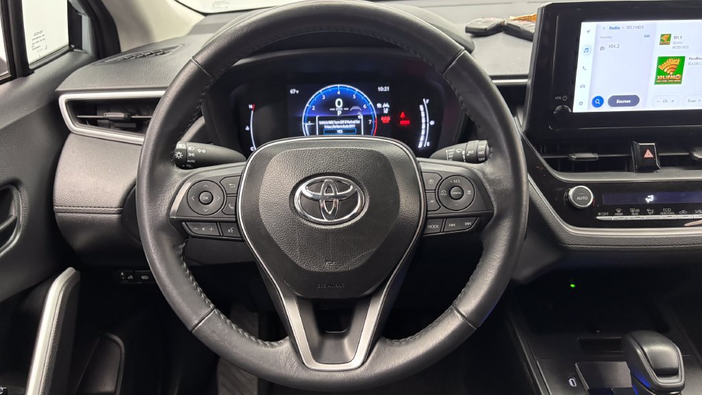 Certified 2026 Toyota Corolla Cross LE FWD image 28