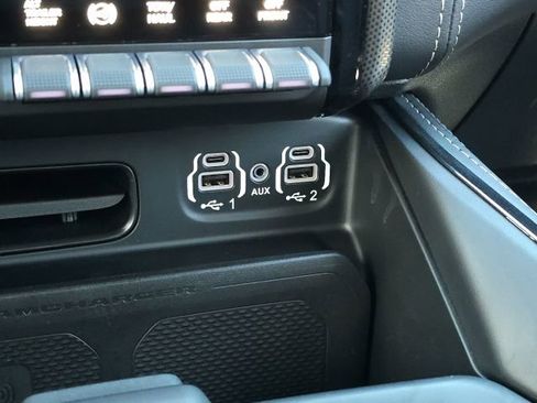 Used 2023 RAM 3500 Limited image 45