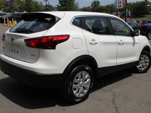 Used 2018 Nissan Rogue Sport S AWD/4WD image 5