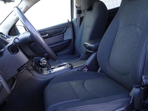 Used 2015 GMC Acadia SLE image 12