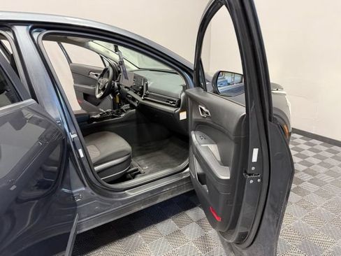 Used 2023 Kia Sportage LX AWD/4WD image 23