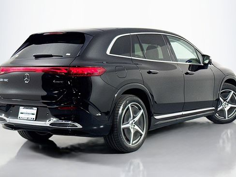 Used 2023 Mercedes-Benz EQS 580 4MATIC SUV image 11