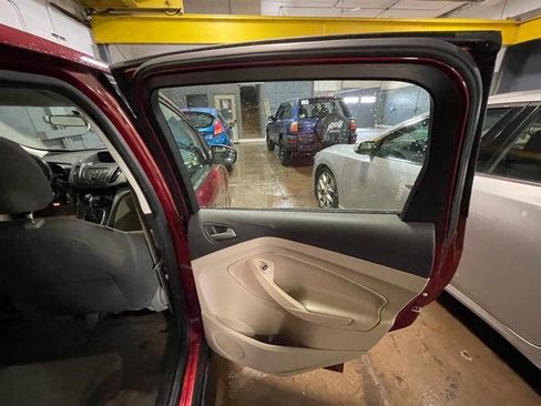 Used 2013 Ford C-MAX SE w/ Winter Pkg image 30