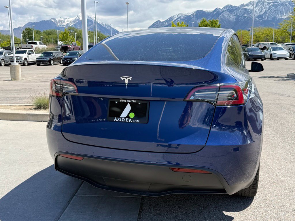 Used 2022 Tesla Model Y Long Range AWD/4WD image 33