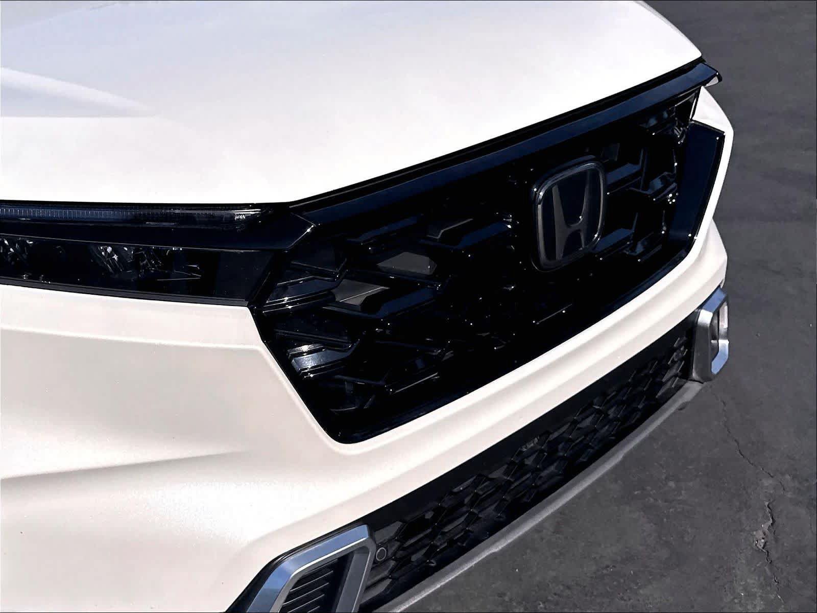 Used 2025 Honda CR-V Sport Touring image 33