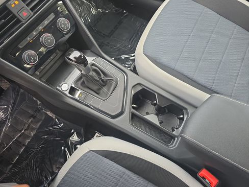 Used 2025 Volkswagen Taos S image 28