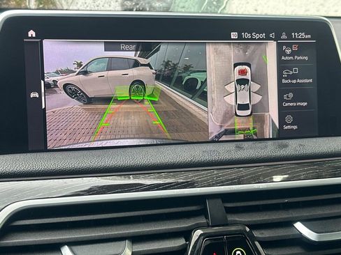 Used 2020 BMW 740i w/ M Sport Package image 18