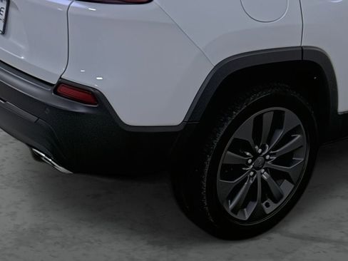 Used 2021 Jeep Cherokee Latitude Lux 80th Anniv w/ Quick Order Package 26U 80TH FWD image 12